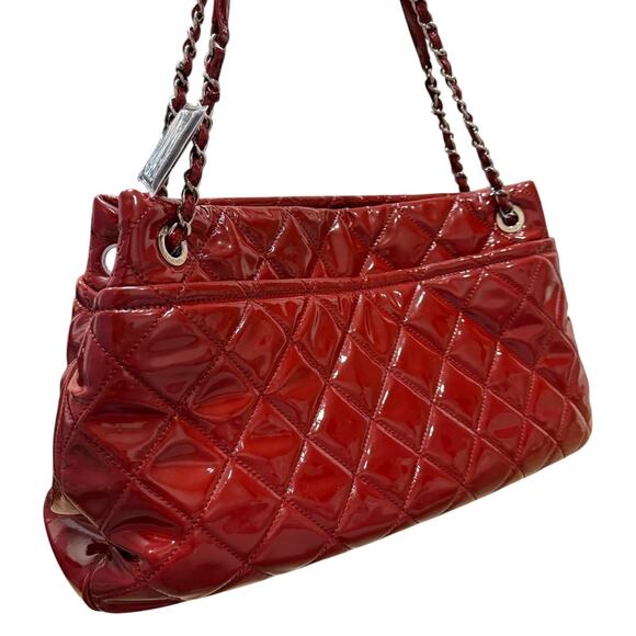 Chanel 2012 Chain Leather Shoulder Bag - Picture 2 of 11